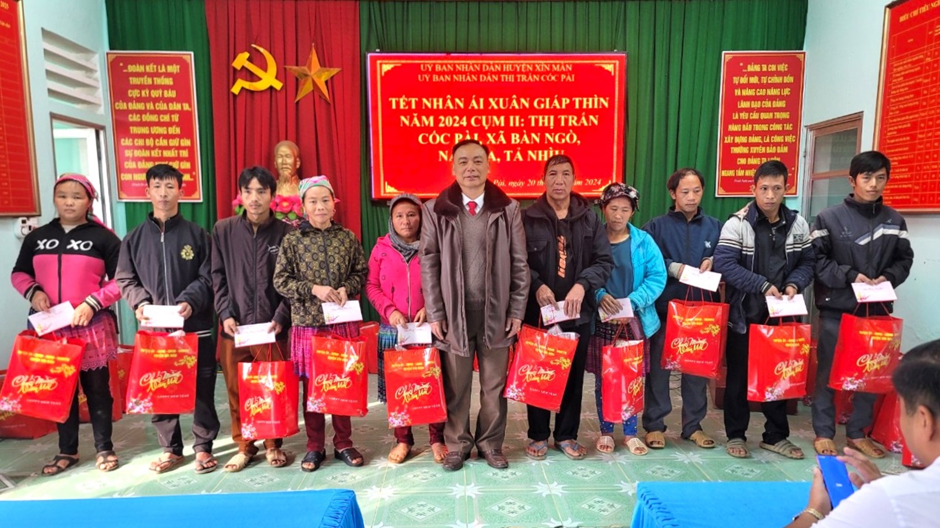 Thị trấn Cốc Pài tổ chức Tết nhân ái Giáp Thìn 2024