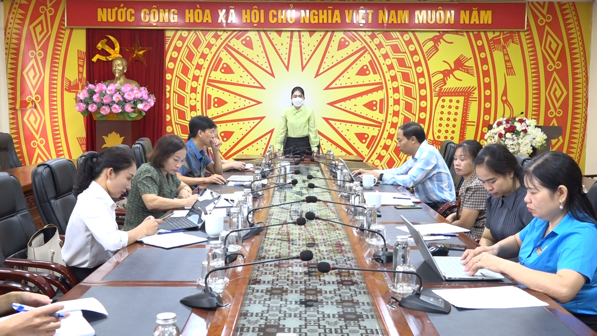 Hội đồng tuyển dụng huyện Xín Mần họp chuẩn bị cho công tác thi tuyển dụng viên chức sự nghiệp giáo dục năm 2023