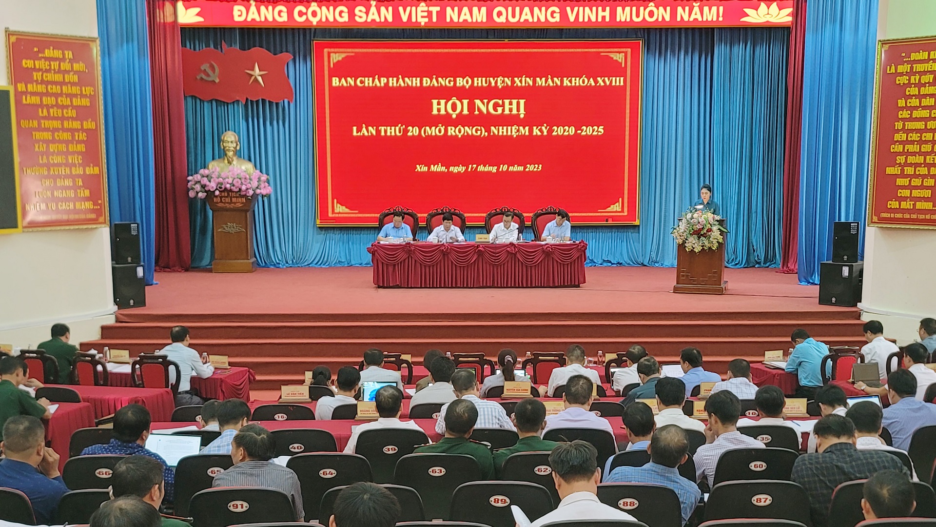 Hội nghị Ban Chấp hành Đảng bộ huyện Xín Mần lần thứ 20 (mở rộng)