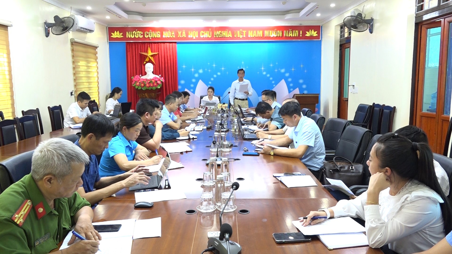 Ban chỉ đạo thực hiện chính sách BHXH, BHYT tỉnh làm việc tại huyện Xín Mần