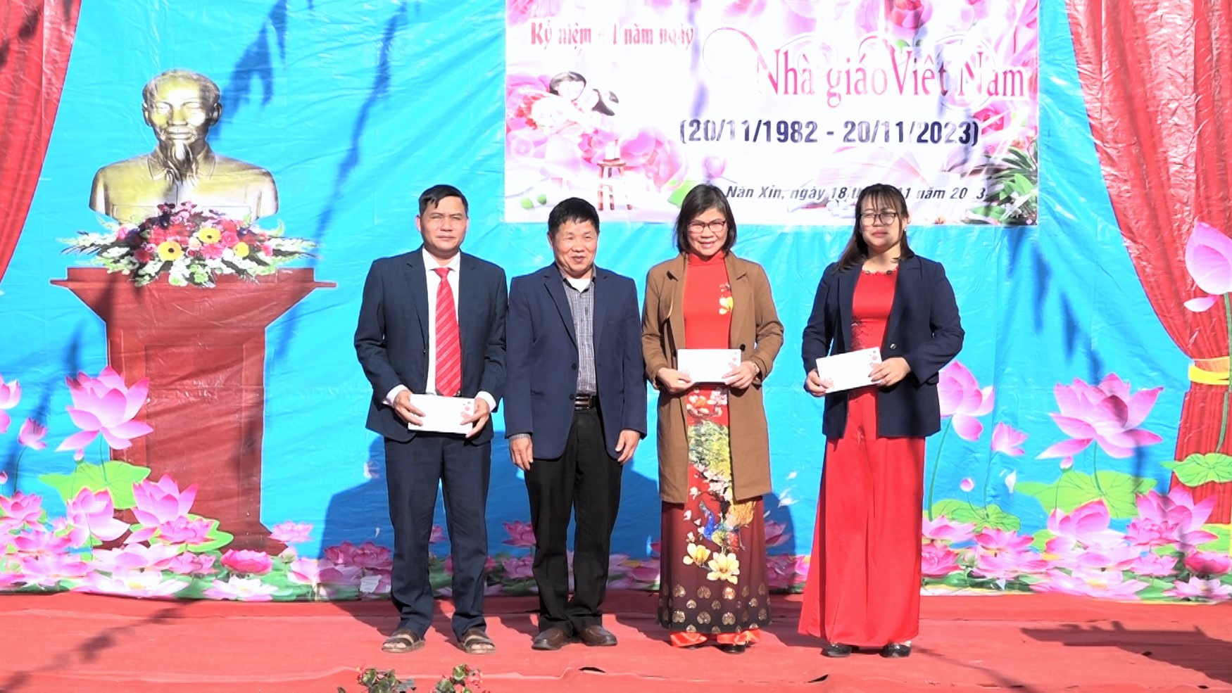 Liên trường xã Nàn Xỉn tổ chức kỷ niệm 41 năm ngày nhà giáo Việt Nam (20/11/1082-20/11/2023)