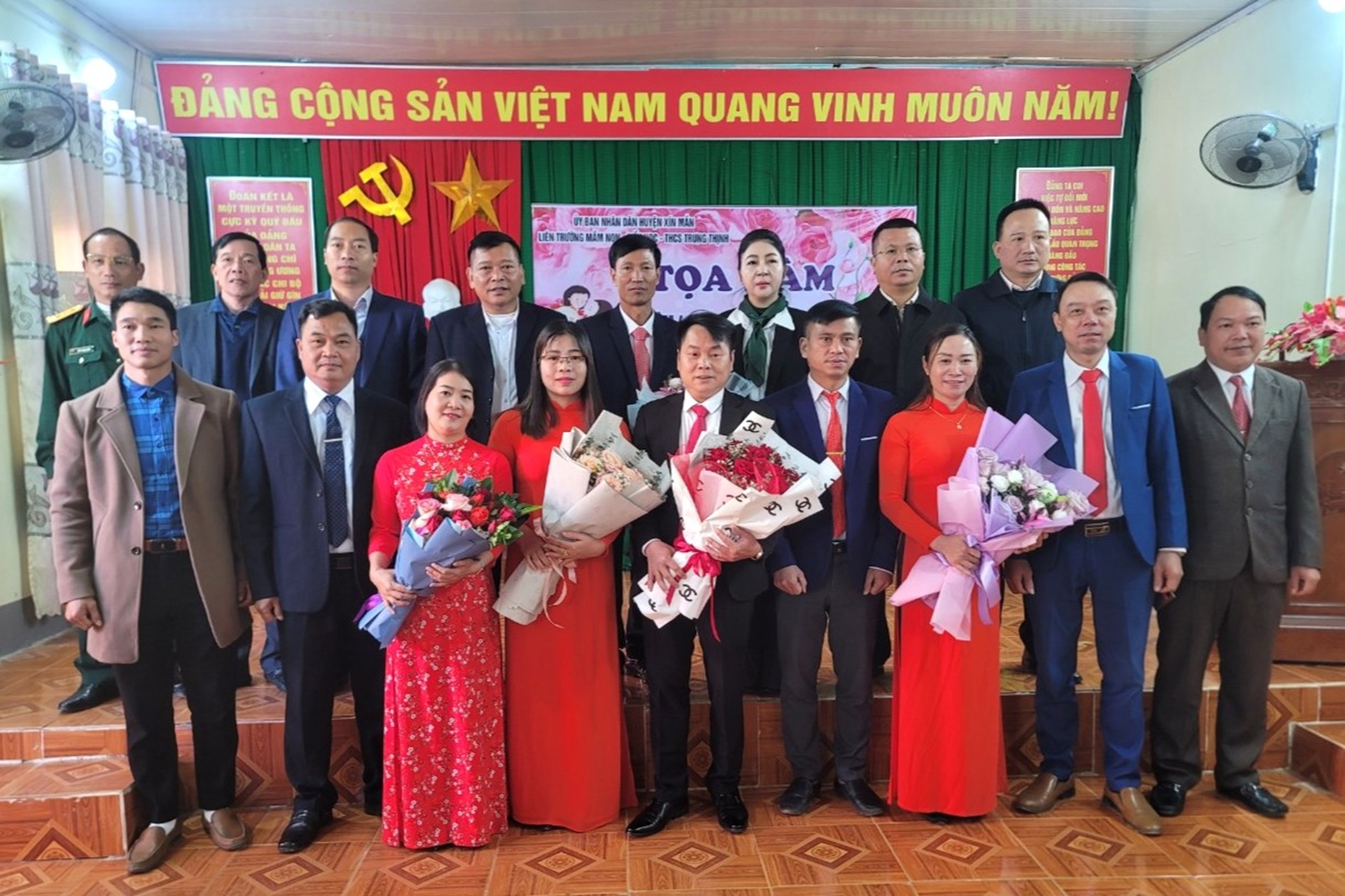 Liên trường xã Trung Thịnh tổ chức Tọa đàm kỷ niệm ngày Nhà giáo Việt Nam 20-11