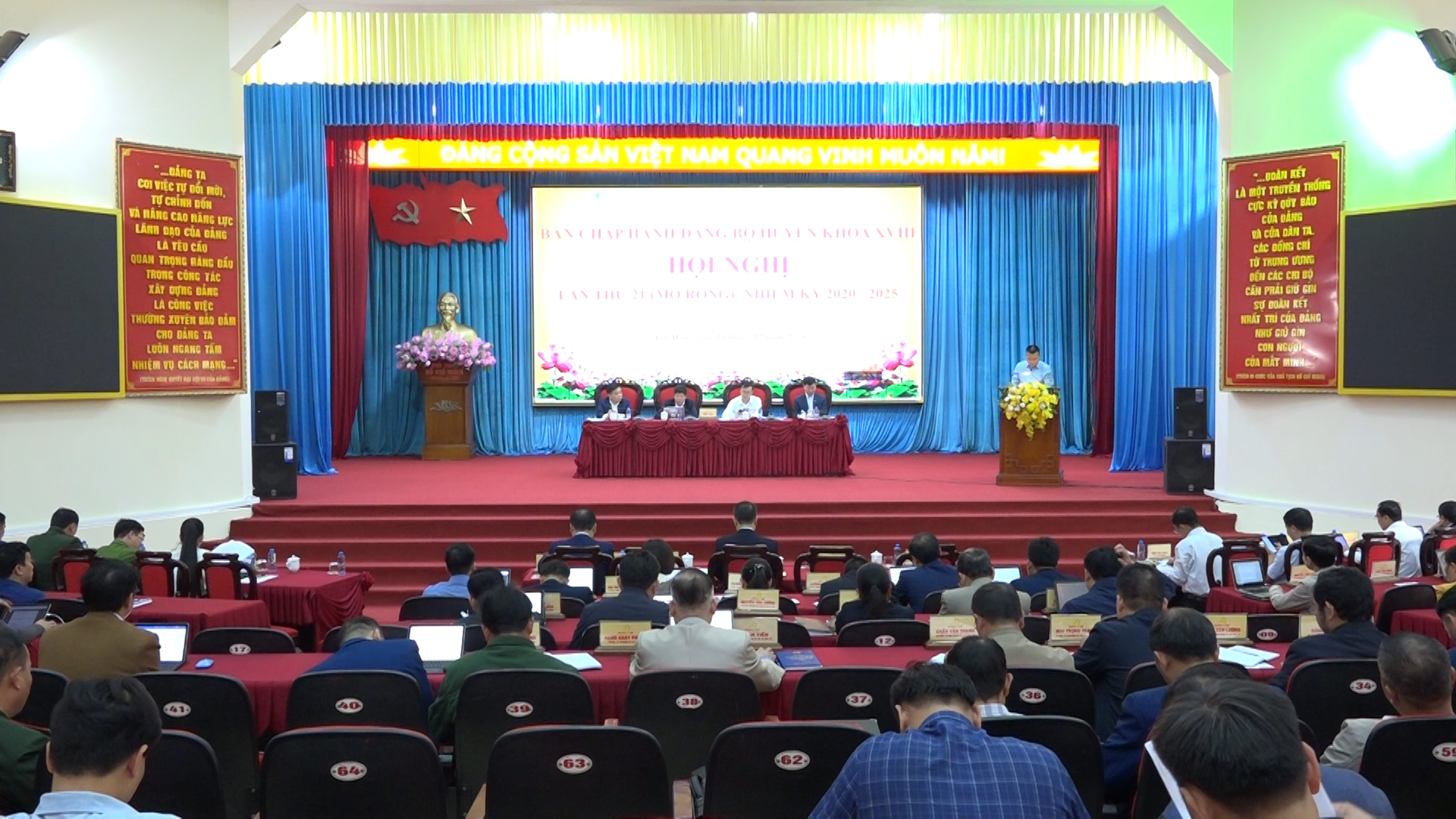 Hội nghị Ban Chấp hành Đảng bộ huyện Xín Mần lần thứ 21 (mở rộng)