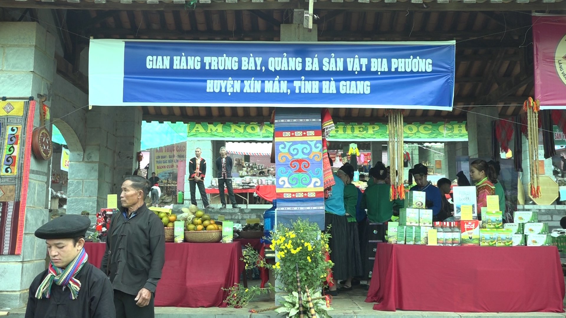 Đặc sắc “Chợ phiên vùng cao” huyện Xín Mần tại Làng Văn hóa – Du lịch các dân tộc Việt Nam