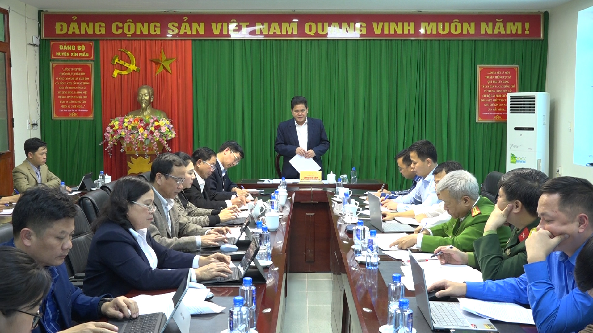 Đoàn công tác Uỷ ban MTTQ tỉnh làm việc tại huyện Xín Mần