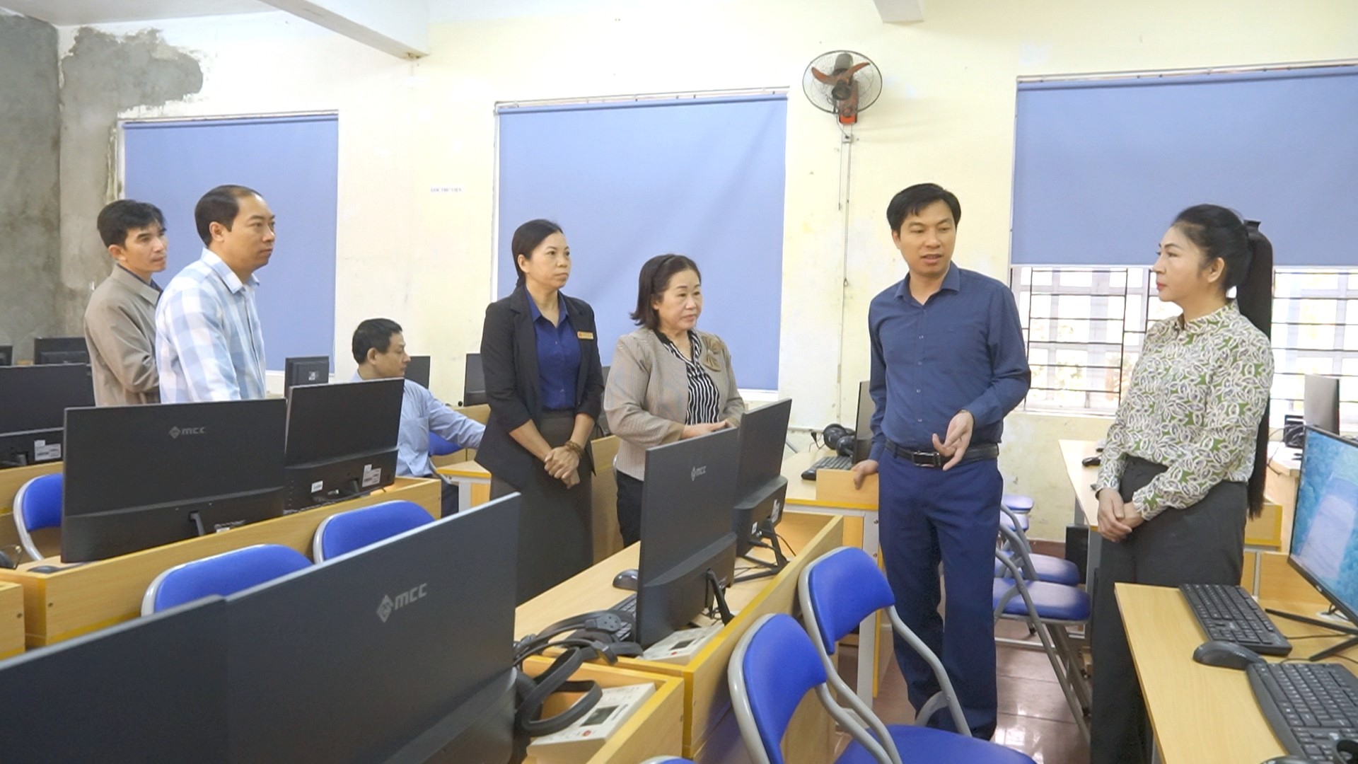 Sở Giáo dục và Đào tạo kiểm tra thực hiện duy trì sỹ số học sinh đến trường tại huyện Xín Mần