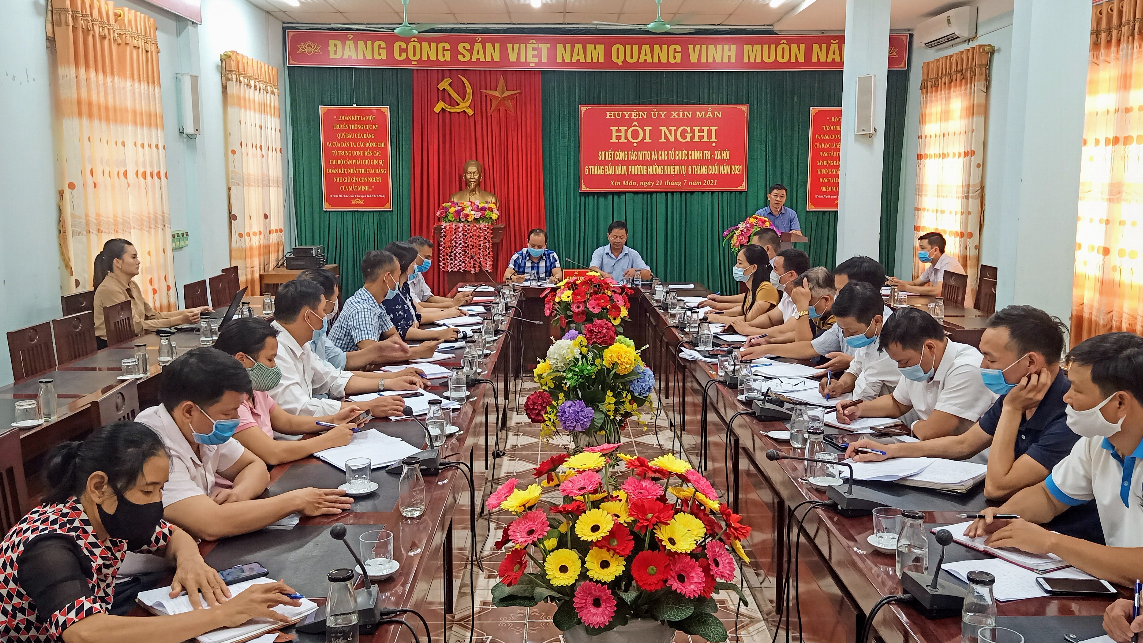 Hội nghị sơ kết công tác MTTQ và các tổ chức chính trị xã hội huyện Xín Mần