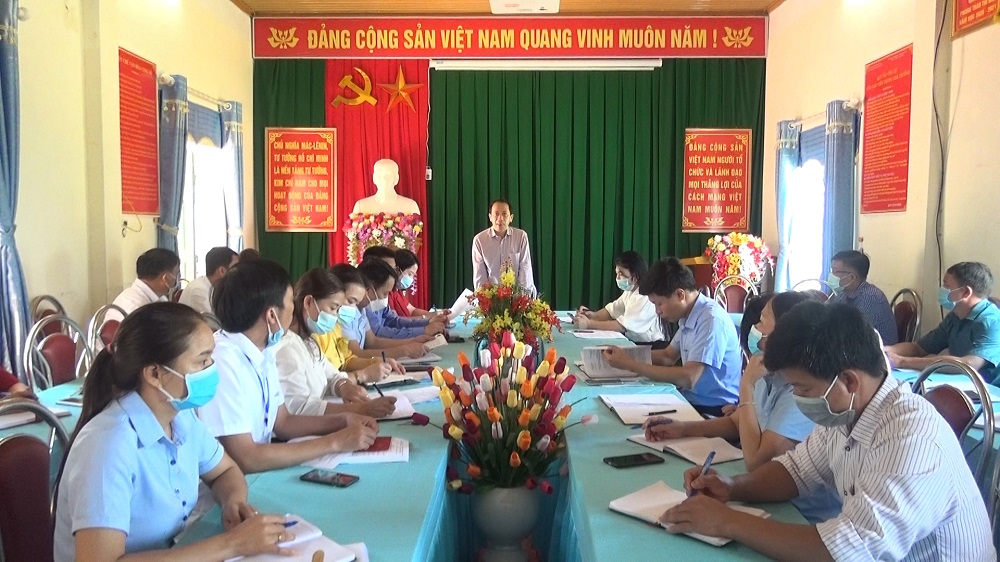 Đồng chí Phó Chủ tịch UBND tỉnh làm việc tại 2 xã Nông thôn mới của huyện Xín Mần