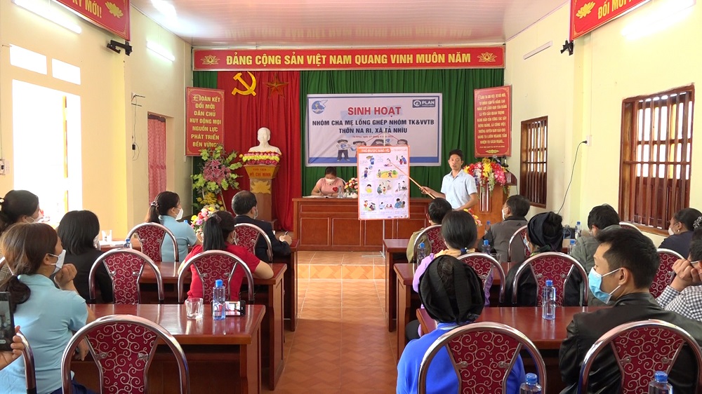 Hội LHPN huyện Yên Minh học tập kinh nghiệm mô hình nhóm cộng đồng tại Xín Mần