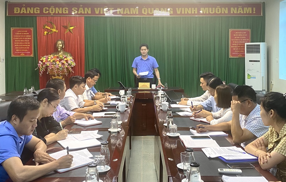 Trưởng ban Tuyên giáo Tỉnh uỷ Hà Giang làm việc tại huyện Xín Mần