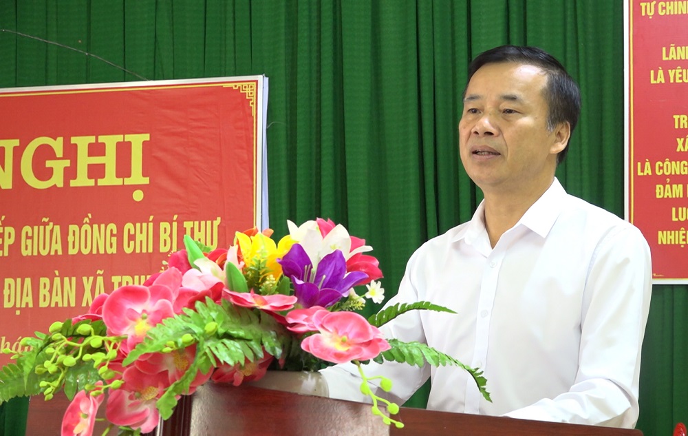 Xín Mần - Bí thư huyện uỷ Xín Mần tiếp xúc đối thoại trực tiếp với nhân dân xã Trung Thịnh