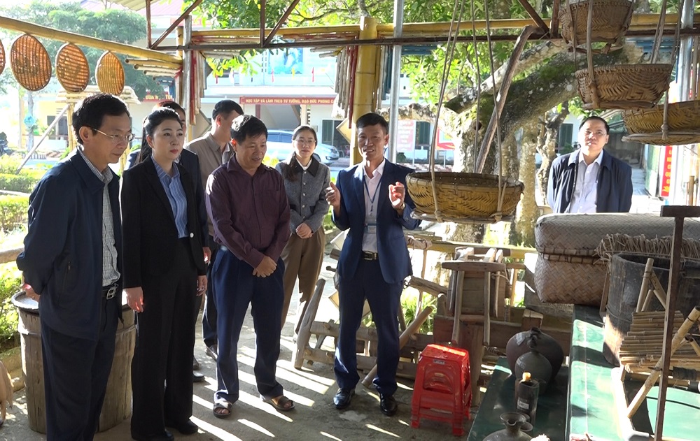 Ban dân tộc HĐND tỉnh Hà Giang giám sát tại huyện Xín Mần