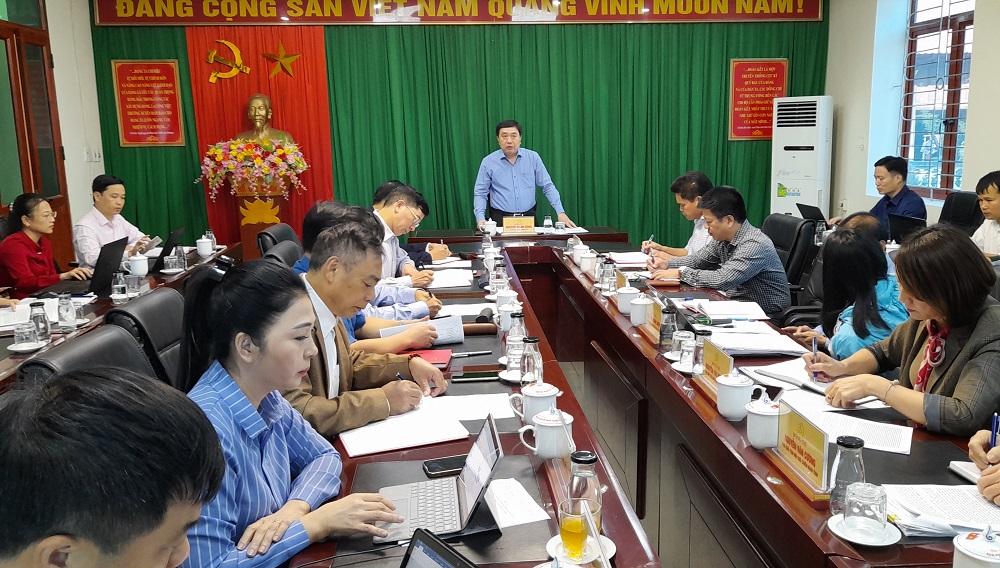 Phó Bí thư Tỉnh uỷ Nguyễn Mạnh Dũng  làm việc tại huyện Xín Mần