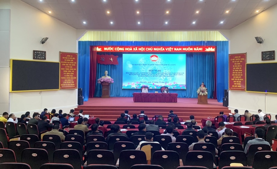 Hội nghị đối thoại giữa người đứng đầu Ủy ban MTTQ Việt Nam tỉnh với MTTQ huyện, xã và Ban công tác, mặt trận thôn