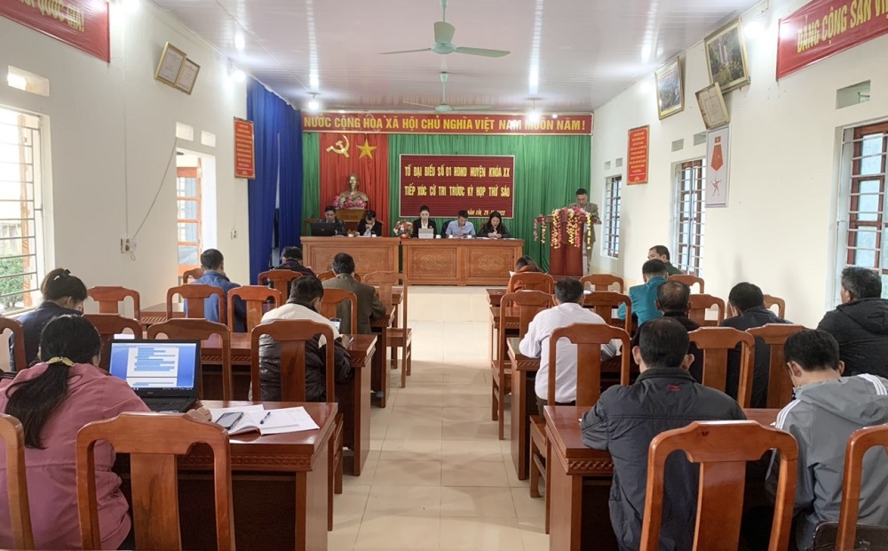 Tổ Đại biểu số 1 - HĐND huyện Xín Mần tiếp xúc cử tri tại xã Nàn Xỉn và xã Xín Mần