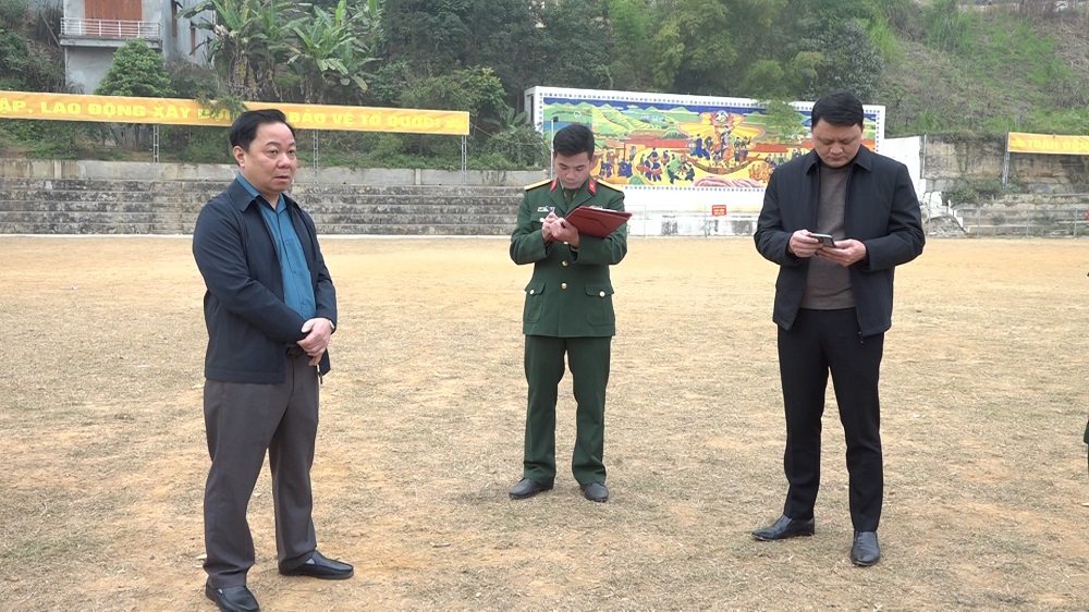 Chủ tịch UBND huyện Phạm Duy Hiền kiểm tra công tác chuẩn bị cho Lễ giao nhận quân năm 2023
