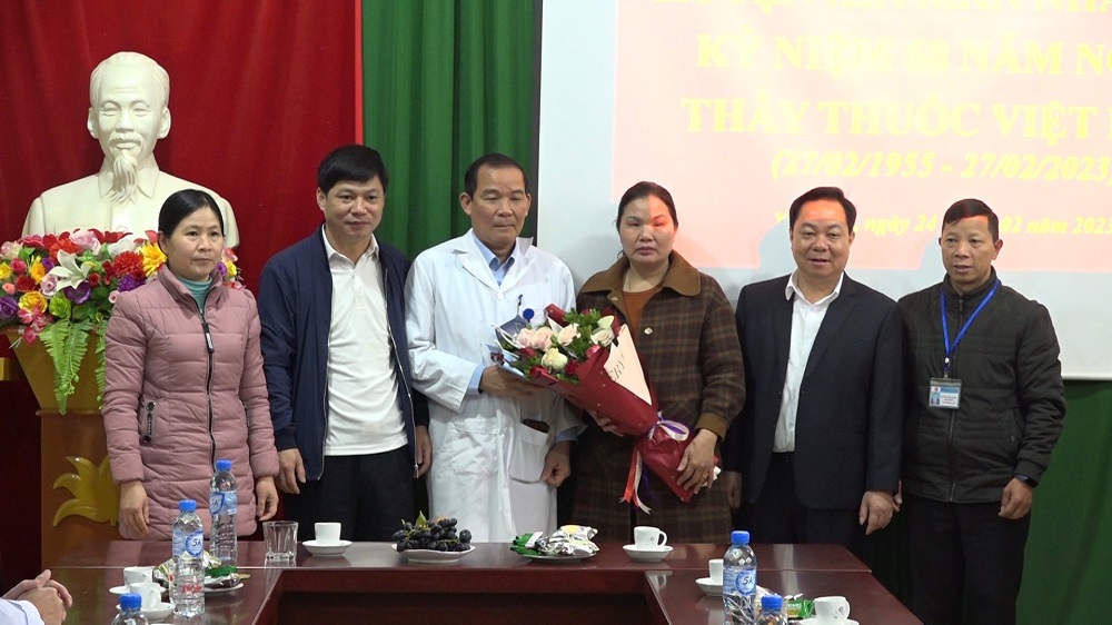 Gặp mặt ngành y tế huyện Xín Mần nhân kỷ niệm 68 năm ngày thầy thuốc Việt Nam