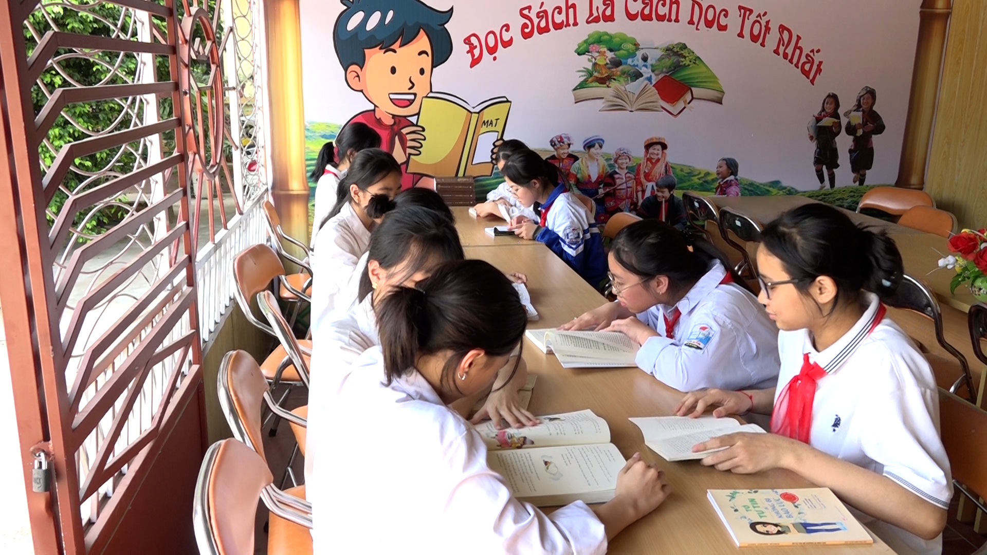 Lan toả văn hoá đọc trong trường THCS Liên Việt