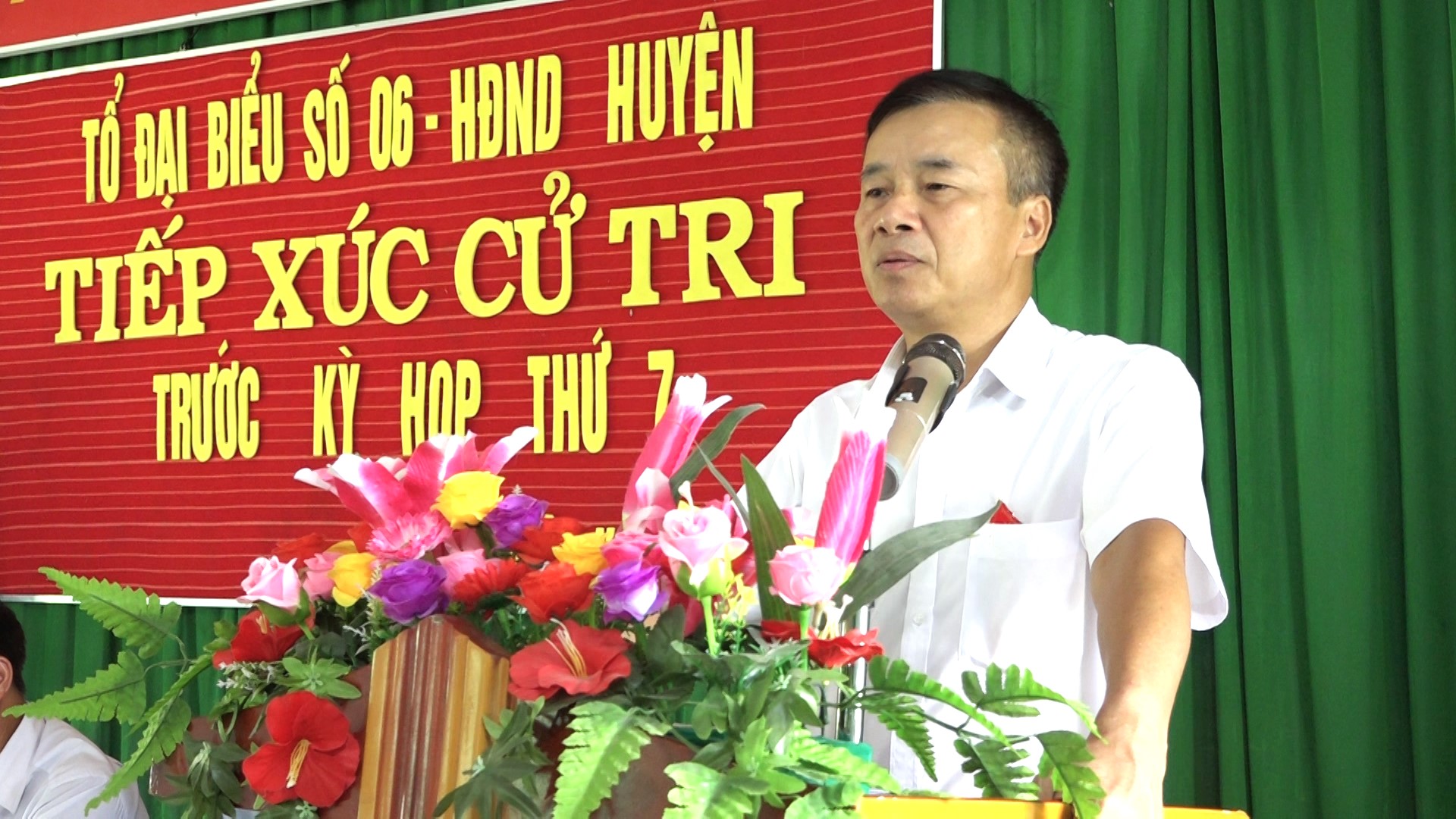 Tổ Đại biểu số 6 - HĐND huyện tiếp xúc cử tri tại xã Khuôn Lùng và xã Quảng Nguyên